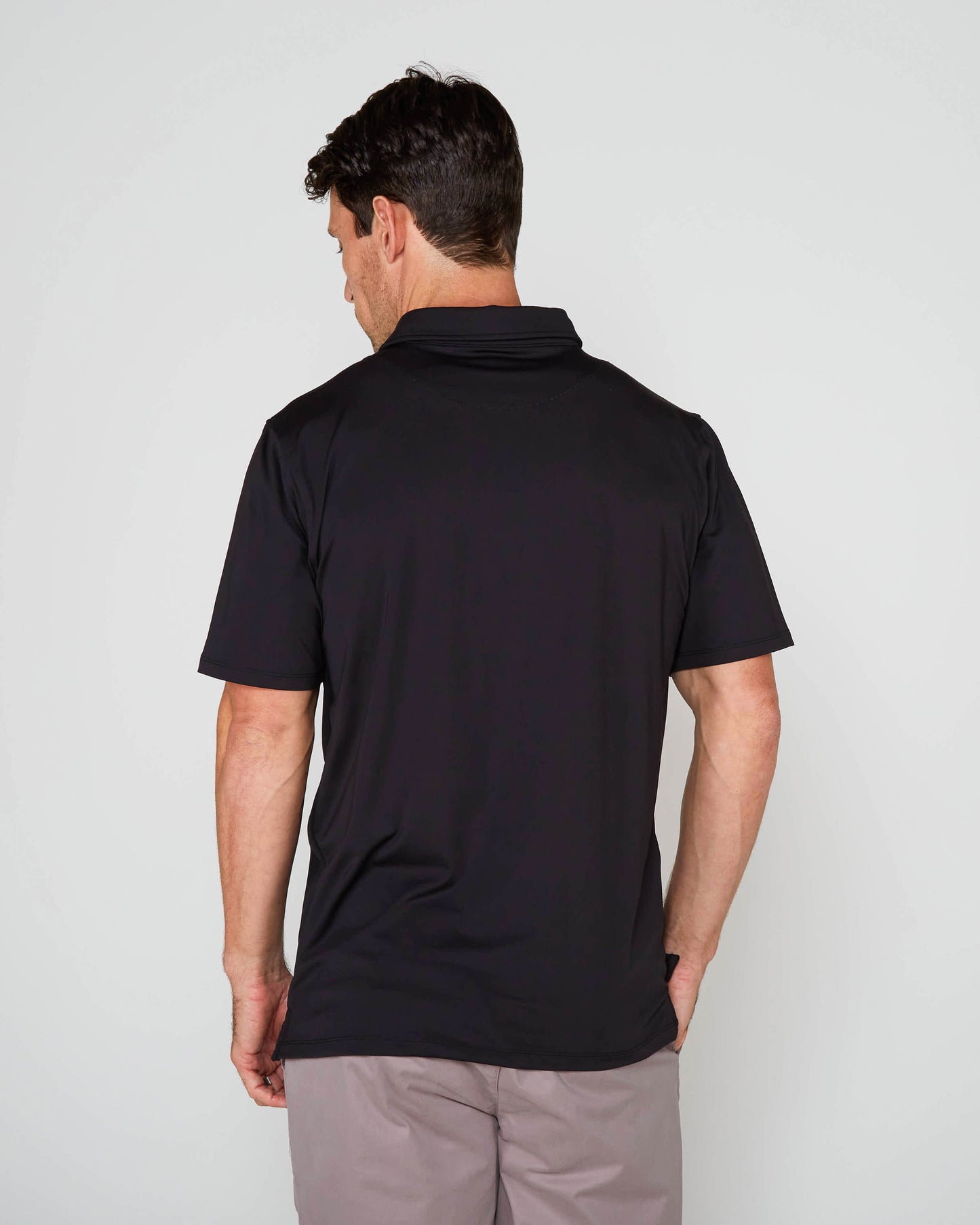 GOLF POLO IN PERFORMANCE POLO BLACK