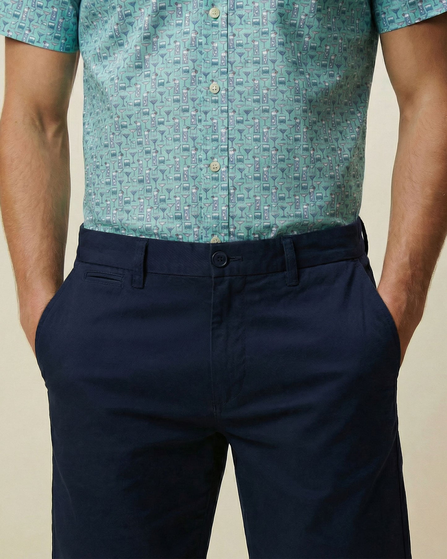 WILLIAM FLAT FRONT SHORT BLACK